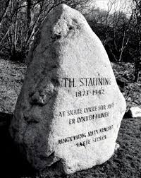 Mindesten for Thorvald Stauning